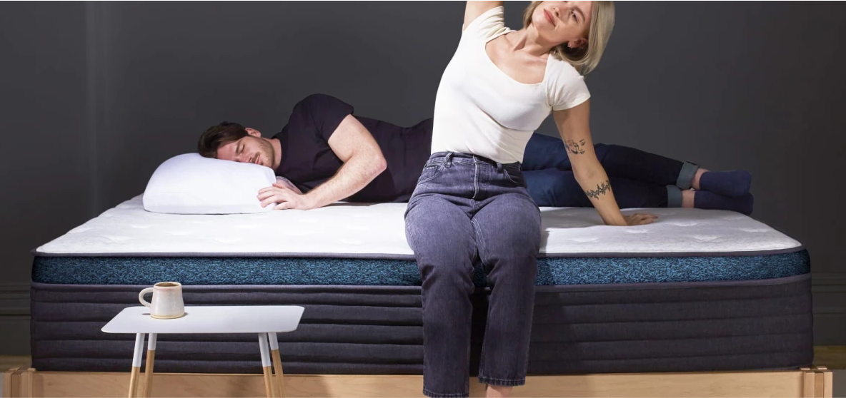 two reviewers setting on Helix Moonlight Luxe mattress