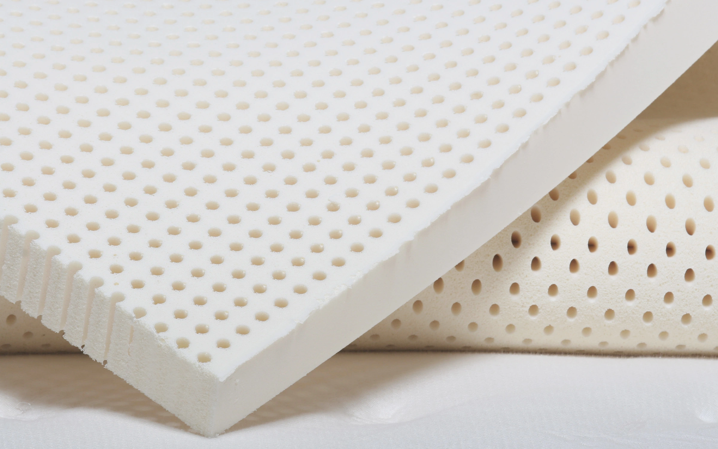 Latex mattress topper