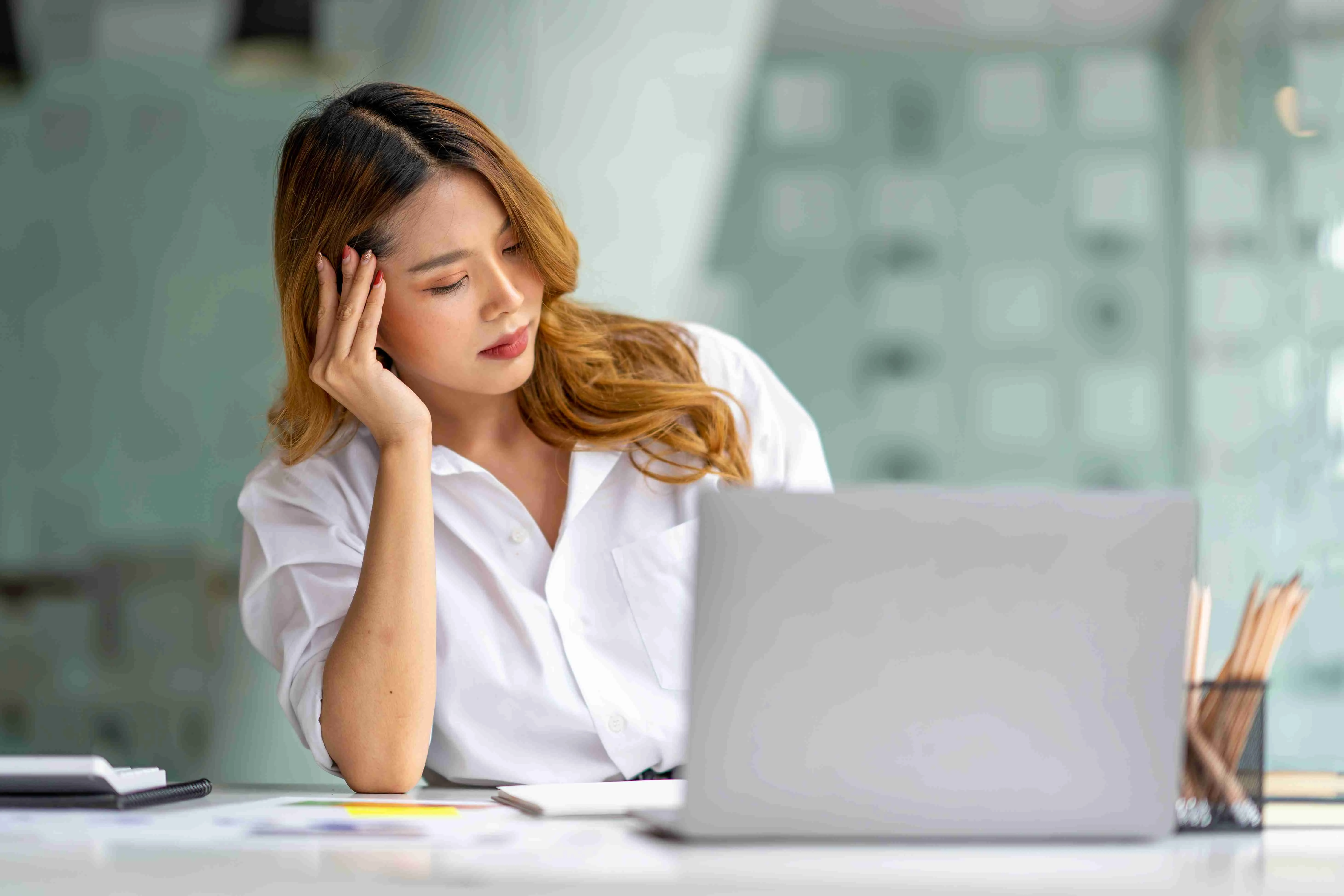 Stressed asian businesswoman having headache at work concept, frustrated dizzy Chinese woman touch in